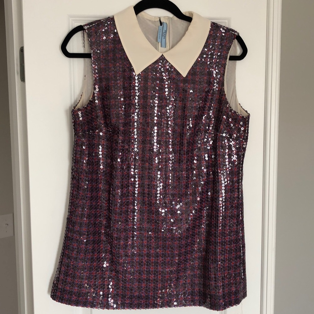 Prada sequind top with creame collar